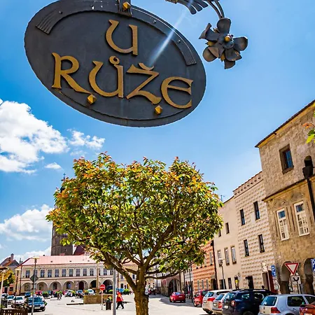 U Ruze ホテル 4*