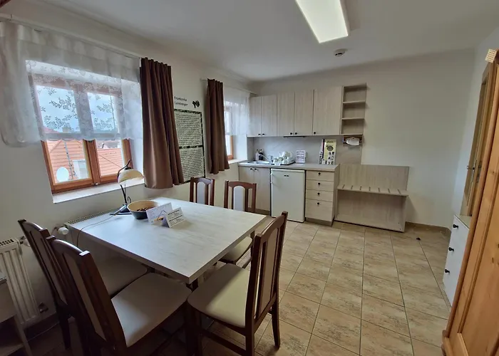 U Růže Hotel 4*